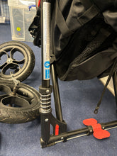 Load image into Gallery viewer, Pre Loved Out 'n' About Nipper - Single (9000)