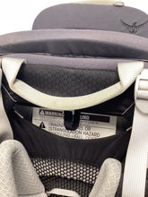 Load image into Gallery viewer, Pre Loved Opsrey Poco Child Carrier (ID 5004)
