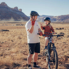 Load image into Gallery viewer, Shotgun Pro Child Bike Seat + Handlebars Combo - Kids Bike Trailers
